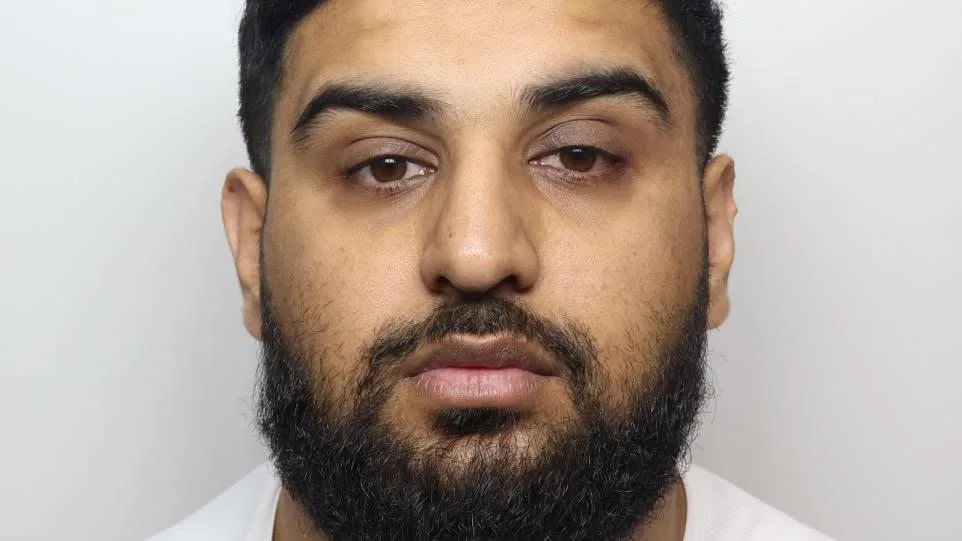 Bradford drug dealer caught after police find selfies on phone linked to heroin and crack cocaine supply