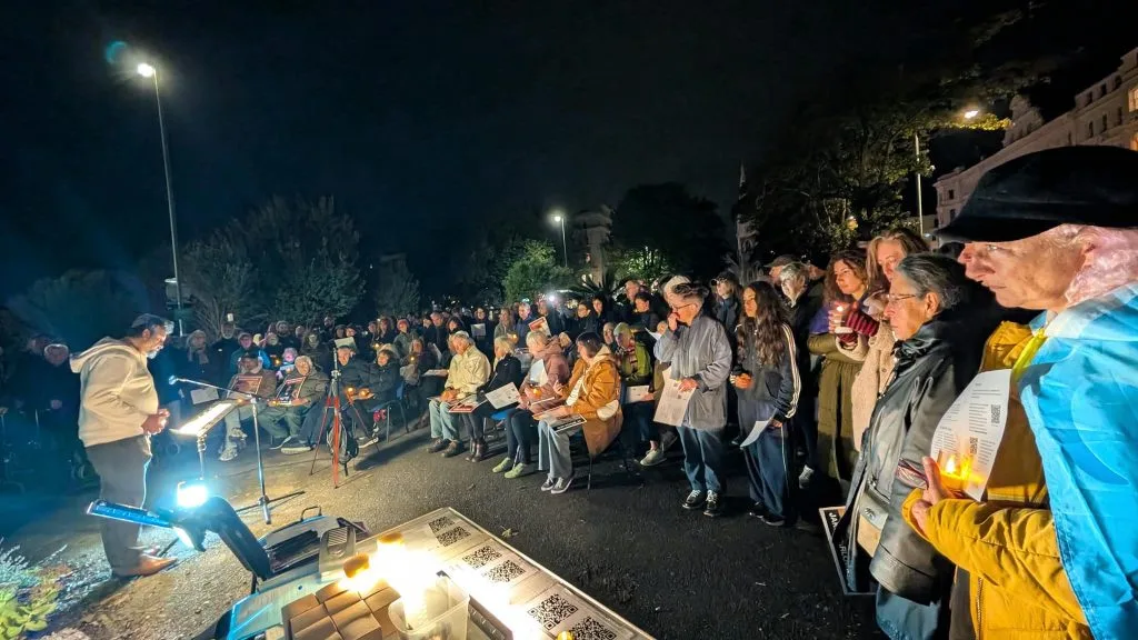 Around 250 gather in Hove to mark third anniversary of October 7 attacks