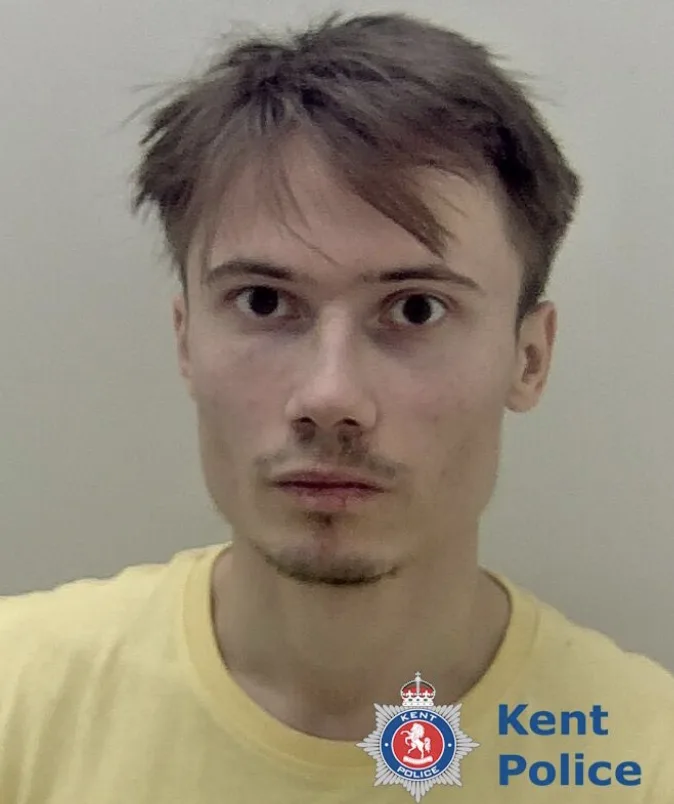 London to meet her.  Sex offender jailed after grooming 14-year-old girl on Snapchat before travelling to Gravesend to meet her