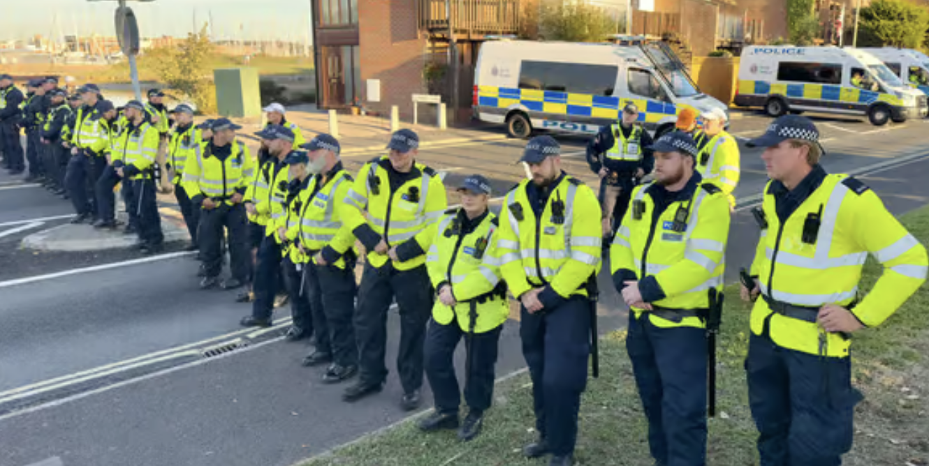 Arrest claims emerge as tensions rise during Gosport migrant protest ...