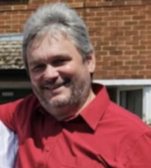 Murder investigation launched after father-of-three found dead in Slough
