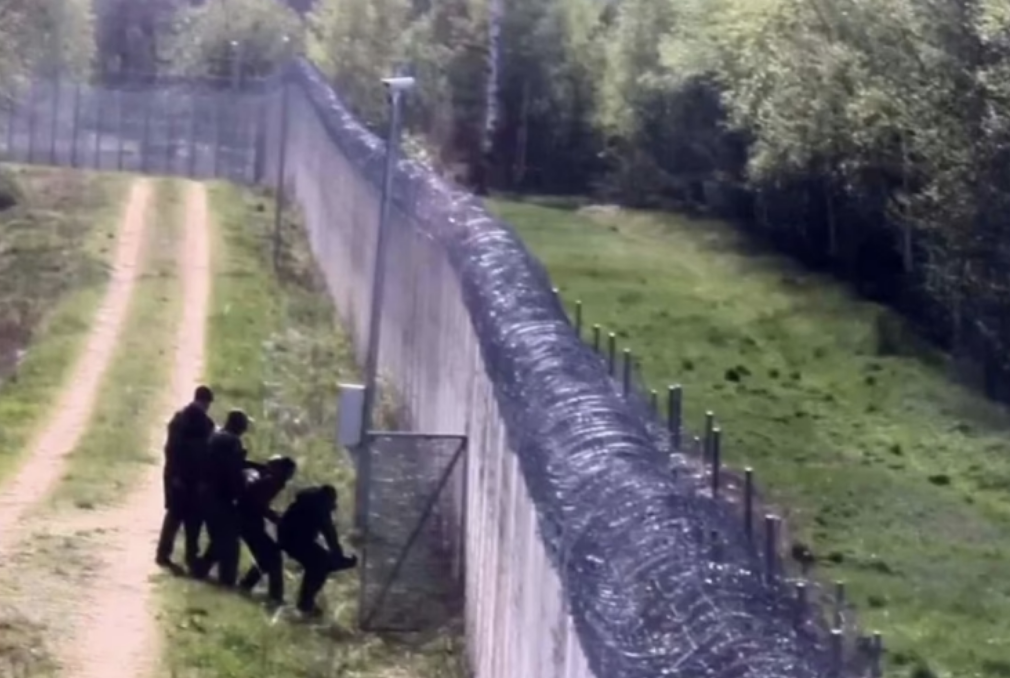 Migrants found using secret tunnels beneath Lithuania-Belarus border