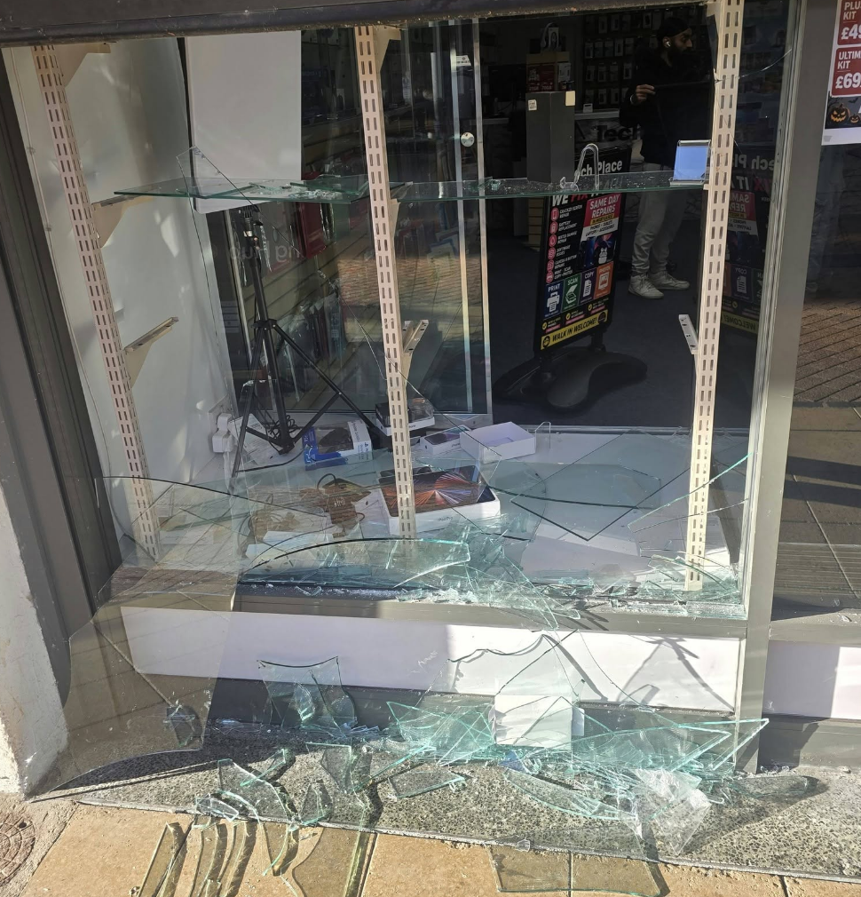 Dunstable shop hit by three break-ins in two weeks as police investigate