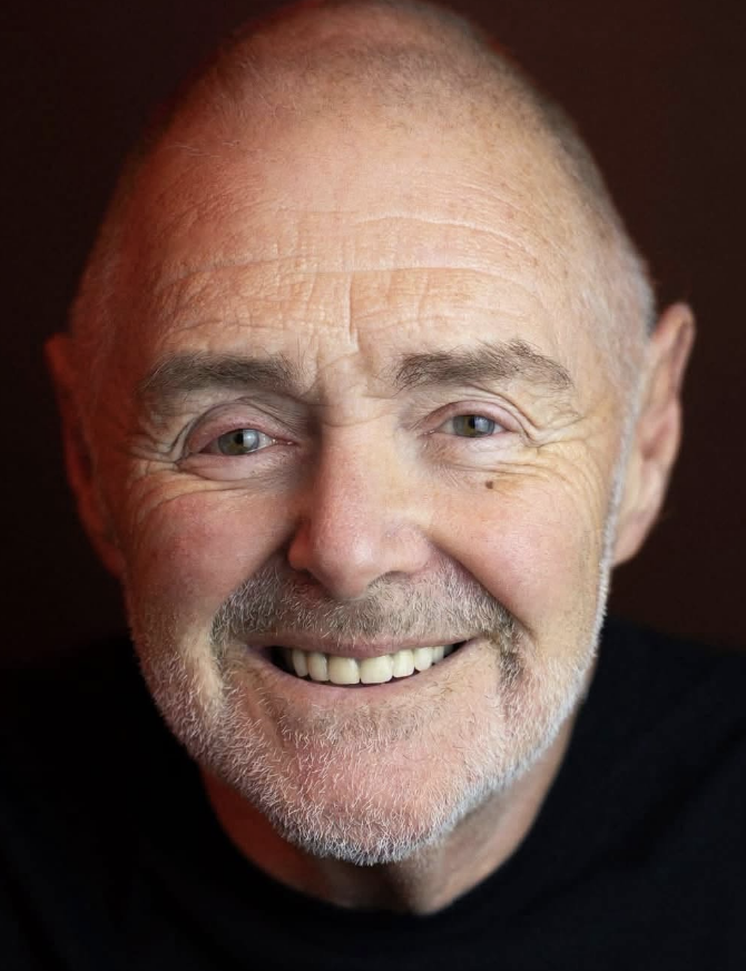 Tributes paid to former firefighter and theatre favourite Gary Holmes after Yeadon death