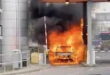 Car Engulfed in Flames at Gatwick Airport Car Park – UKNIP